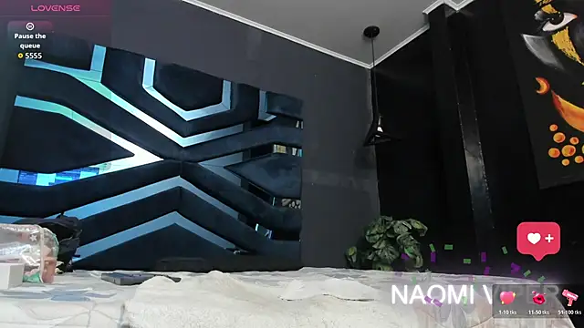 Naomii Viper online show from April 10, 2026, 11:17 am