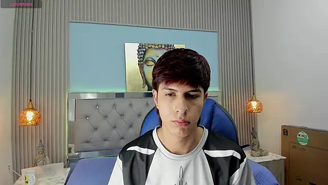 Estiv18  online show from December 14, 2025, 10:21 am