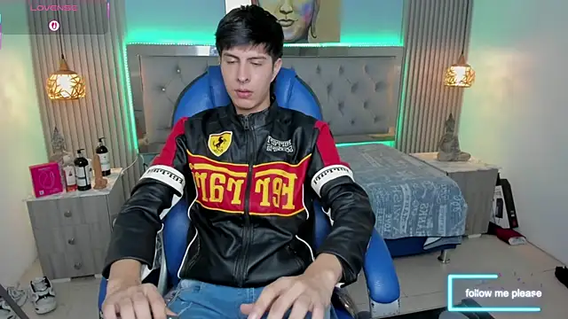 Estiv18  online show from November 27, 2025, 5:08 am