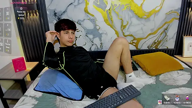 Snapshot of Estiv18_ chatting on February 20, 2026, 6:10 am Estiv18 online show from February 20, 2026, 6:10 am