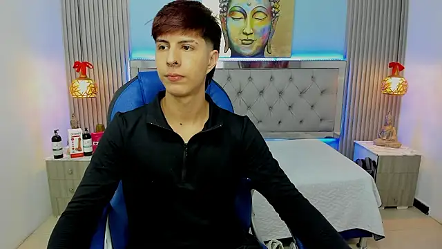 Snapshot of Estiv18_ chatting on February 10, 2026, 12:20 am Estiv18 online show from February 10, 2026, 12:20 am