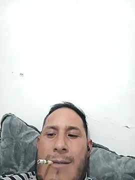 flavio90aaa online show from February 15, 2025, 4:25 am