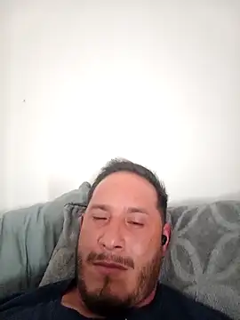 flavio90aaa online show from March 12, 2025, 5:17 pm