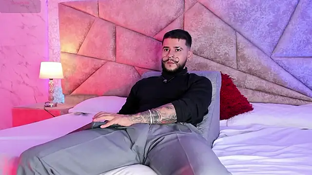 Snapshot of DickGriffith_ chatting on February 22, 2026, 10:28 am DickGriffith online show from February 22, 2026, 10:28 am