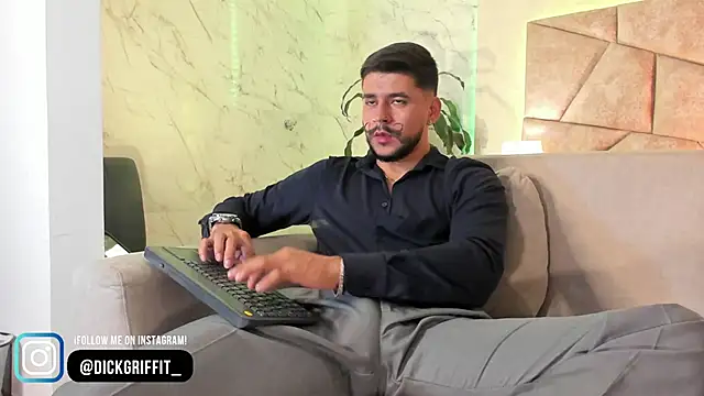 DickGriffith  online show from March 16, 2025, 2:44 pm