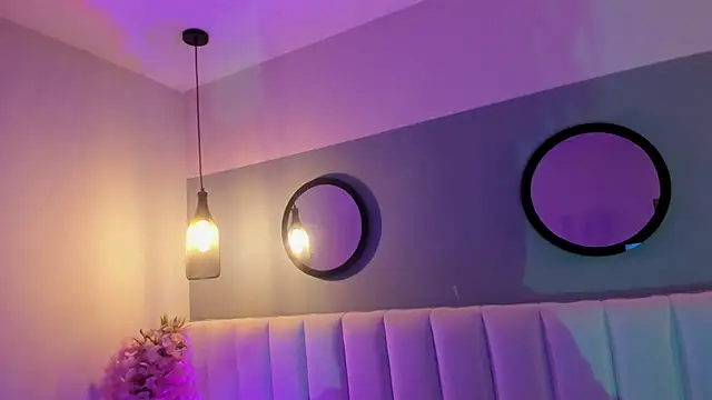 alice lodge online show from November 7, 2025, 3:11 am