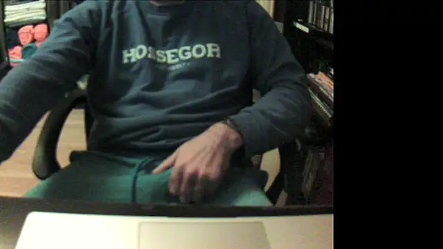 Snapshot of Samy409 chatting on February 19, 2025, 8:12 am Samy409 online show from February 19, 2025, 8:12 am