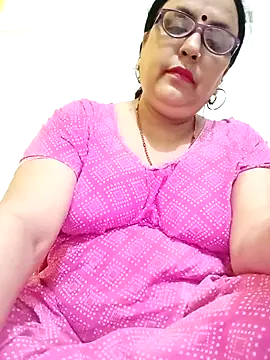 Kiyara8 online show from October 4, 2025, 7:10 am
