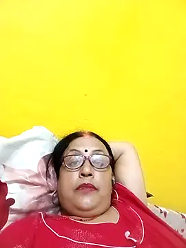 Kiyara8 online show from September 30, 2025, 7:03 am