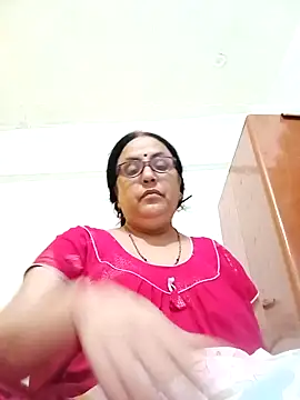 Kiyara8 online show from September 20, 2025, 4:56 pm