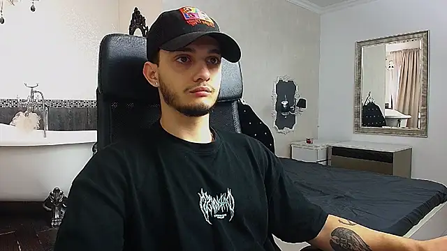 OscarGriffin online show from October 7, 2025, 9:54 am