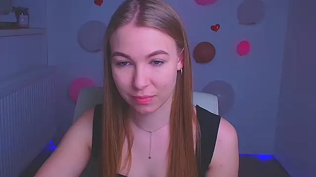 Snapshot of Dana_flowers chatting on March 7, 2025, 12:12 pm Dana flowers online show from March 7, 2025, 12:12 pm