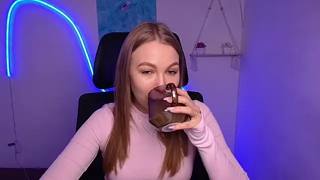 Snapshot of Dana_flowers chatting on November 8, 2025, 6:50 am Dana flowers online show from November 8, 2025, 6:50 am