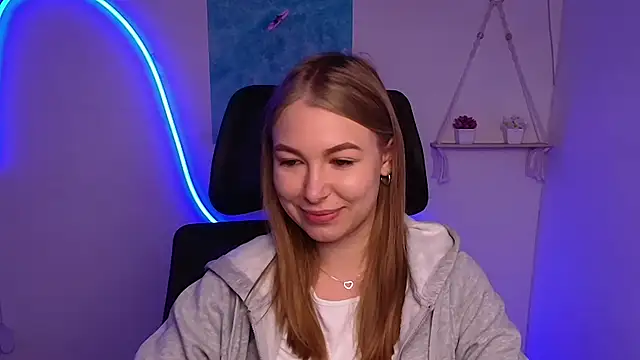 Snapshot of Dana_flowers chatting on October 17, 2025, 5:33 am Dana flowers online show from October 17, 2025, 5:33 am