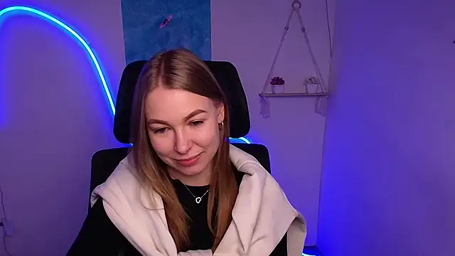 Snapshot of Dana_flowers chatting on November 1, 2025, 6:30 am Dana flowers online show from November 1, 2025, 6:30 am