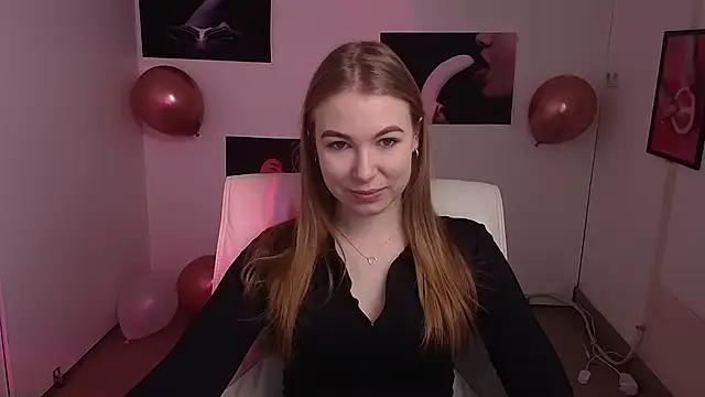 Snapshot of Dana_flowers chatting on February 19, 2025, 6:11 am Dana flowers online show from February 19, 2025, 6:11 am