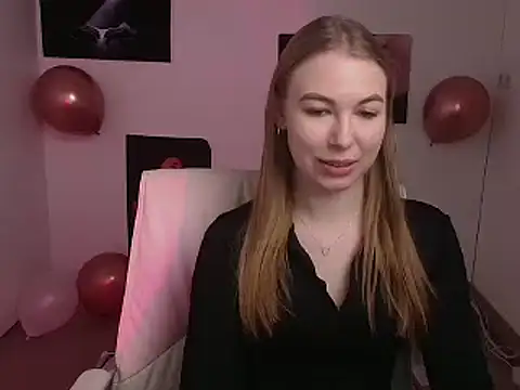 Snapshot of Dana_flowers chatting on February 19, 2025, 9:17 am Dana flowers online show from February 19, 2025, 9:17 am