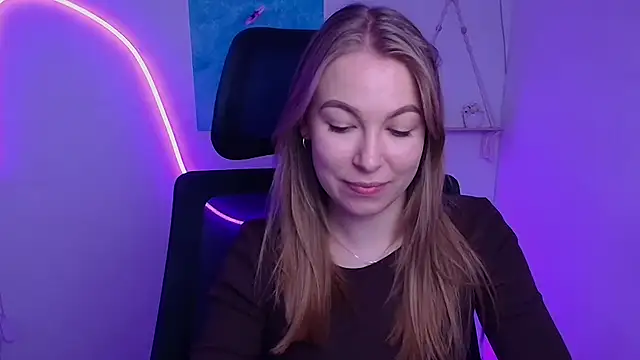 Snapshot of Dana_flowers chatting on November 20, 2025, 12:50 pm Dana flowers online show from November 20, 2025, 12:50 pm