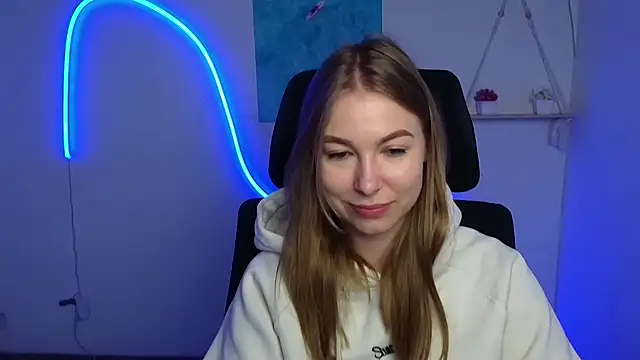 Snapshot of Dana_flowers chatting on October 24, 2025, 5:17 am Dana flowers online show from October 24, 2025, 5:17 am