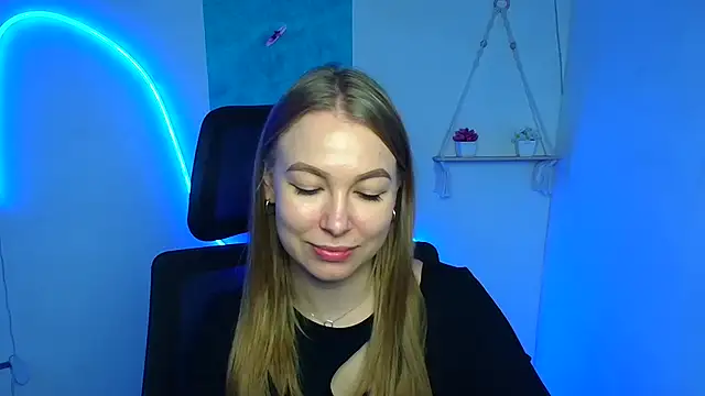 Snapshot of Dana_flowers chatting on October 27, 2025, 6:25 am Dana flowers online show from October 27, 2025, 6:25 am