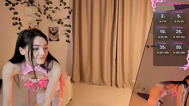 Snapshot of Bella__Faith chatting on March 9, 2025, 5:55 am Bella Faith online show from March 9, 2025, 5:55 am
