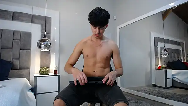 DrakeCollinss online show from February 20, 2025, 11:10 pm