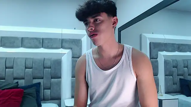 DrakeCollinss online show from March 19, 2025, 7:38 pm