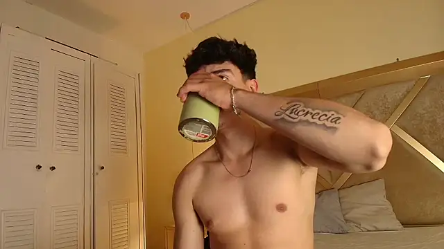 DrakeCollinss online show from October 1, 2025, 11:47 am