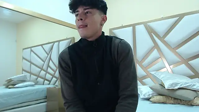 DrakeCollinss online show from March 8, 2025, 2:34 am