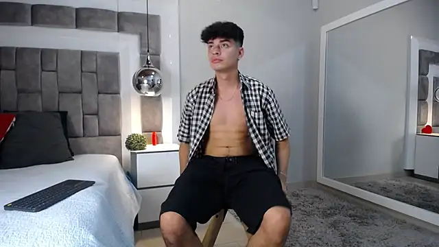 DrakeCollinss online show from February 19, 2025, 7:48 pm