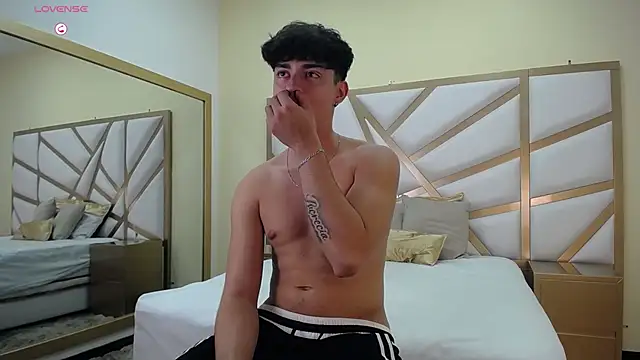 DrakeCollinss online show from March 12, 2025, 8:09 pm