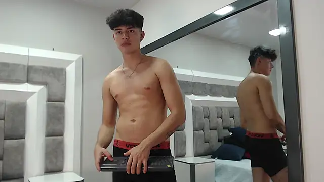 DrakeCollinss online show from March 6, 2025, 10:58 pm