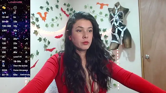 Snapshot of SamanthaGreen- chatting on October 10, 2025, 5:14 pm SamanthaGreen- online show from October 10, 2025, 5:14 pm