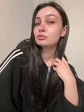 Snapshot of lunalovelee chatting on February 24, 2026, 11:33 am lunalovelee online show from February 24, 2026, 11:33 am