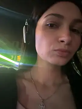 Snapshot of lunalovelee chatting on October 12, 2025, 2:07 pm lunalovelee online show from October 12, 2025, 2:07 pm