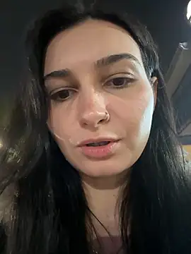 Snapshot of lunalovelee chatting on October 11, 2025, 5:36 pm lunalovelee online show from October 11, 2025, 5:36 pm