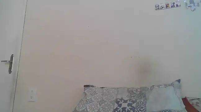 pikolo15cmt online show from February 24, 2025, 7:30 pm