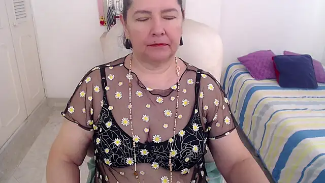 leonela 69 online show from May 20, 2026, 11:40 am