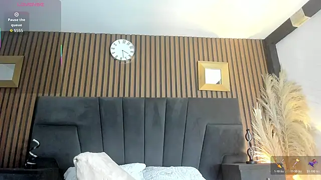 EmiliaRose  online show from May 4, 2026, 8:44 pm