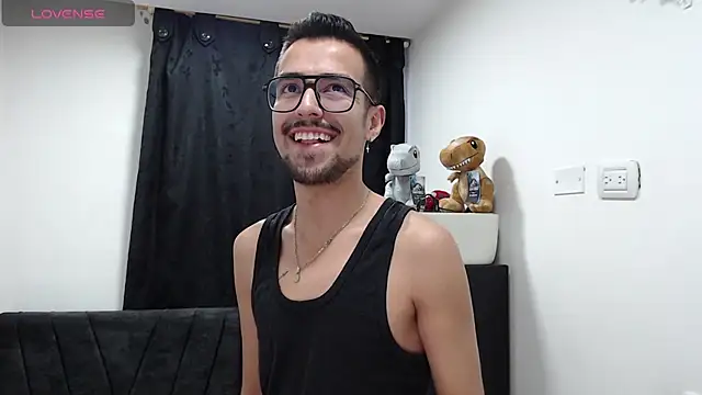 Snapshot of Demian_val chatting on February 12, 2026, 11:32 am Demian val online show from February 12, 2026, 11:32 am