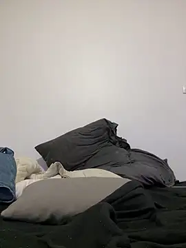 Snapshot of dylanbcbg chatting on January 5, 2026, 6:00 pm dylanbcbg online show from January 5, 2026, 6:00 pm