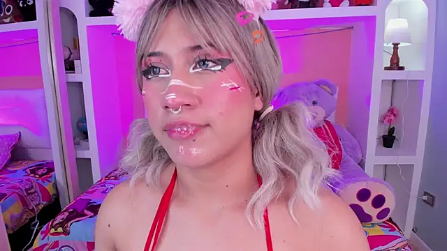 Snapshot of miss___megan chatting on March 27, 2026, 8:26 am miss megan online show from March 27, 2026, 8:26 am