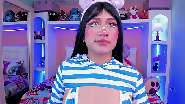 Snapshot of miss___megan chatting on March 11, 2026, 2:05 am miss megan online show from March 11, 2026, 2:05 am