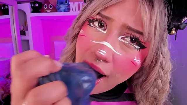 Snapshot of miss___megan chatting on March 24, 2026, 2:11 am miss megan online show from March 24, 2026, 2:11 am