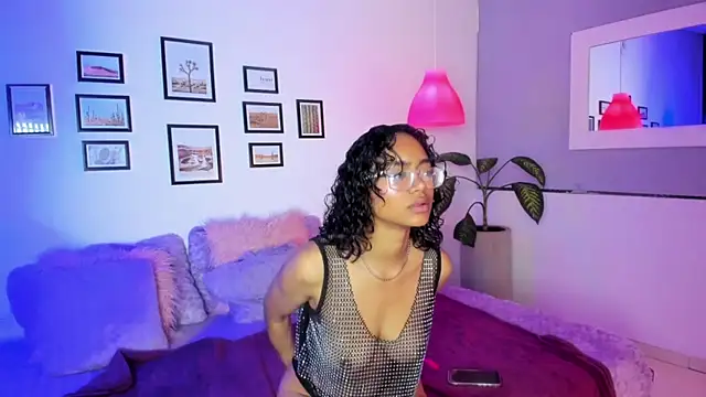 Alice simmons online show from December 19, 2025, 11:45 am