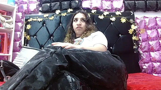 Snapshot of poisondost_hot chatting on October 8, 2025, 12:50 pm poisondost hot online show from October 8, 2025, 12:50 pm