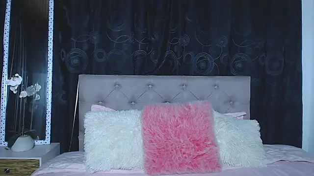 Snapshot of rebeka_kenye chatting on March 13, 2025, 3:39 pm rebeka kenye online show from March 13, 2025, 3:39 pm