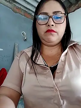 Snapshot of promiscuous-indecent-momm chatting on September 24, 2025, 8:26 pm promiscuous-indecent-momm online show from September 24, 2025, 8:26 pm