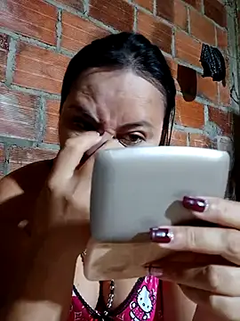 Snapshot of promiscuous-indecent-momm chatting on September 30, 2025, 10:43 am promiscuous-indecent-momm online show from September 30, 2025, 10:43 am