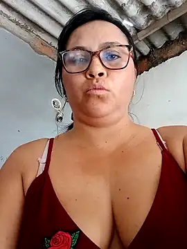 Snapshot of promiscuous-indecent-momm chatting on September 14, 2025, 2:17 pm promiscuous-indecent-momm online show from September 14, 2025, 2:17 pm